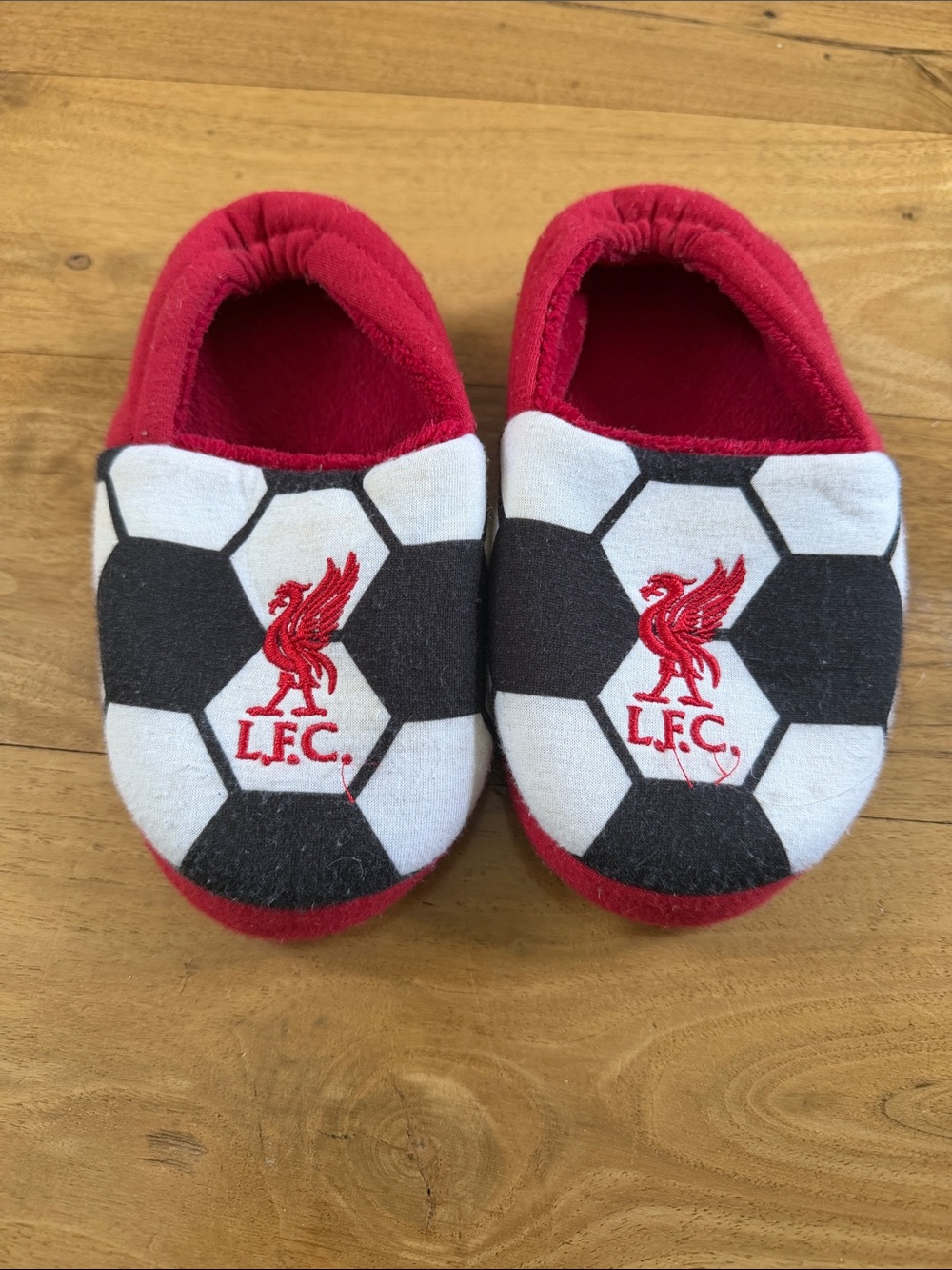 Liverpool FC Kids Red Soccer Slippers - One Piece